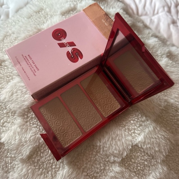 One/Size Trio palette by Patric Starrr - Picture 5 of 5